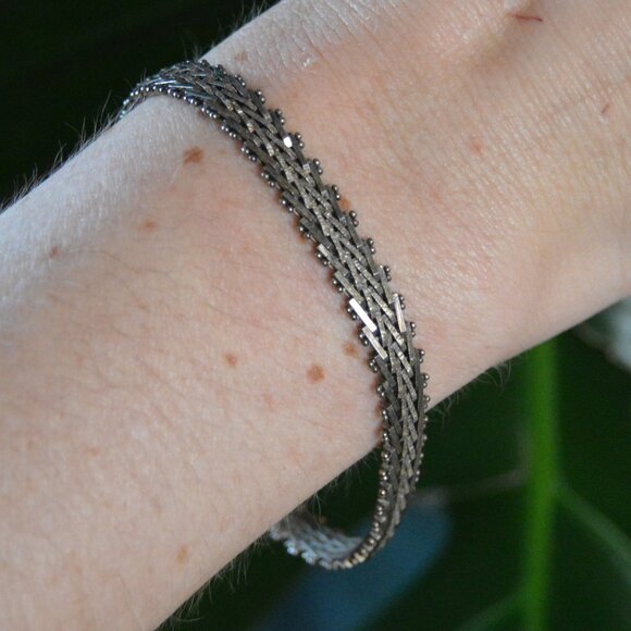 Jewelry - Vintage herringbone sterling silver chain bracelet, 7"